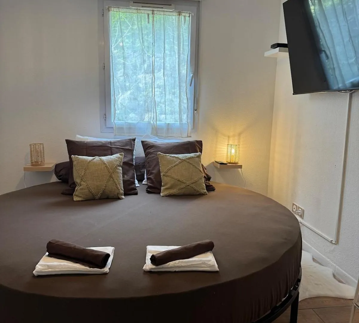 T2, Balneo, Sauna, Lit Rond, Jeux Arcades, Parking Tournefeuille