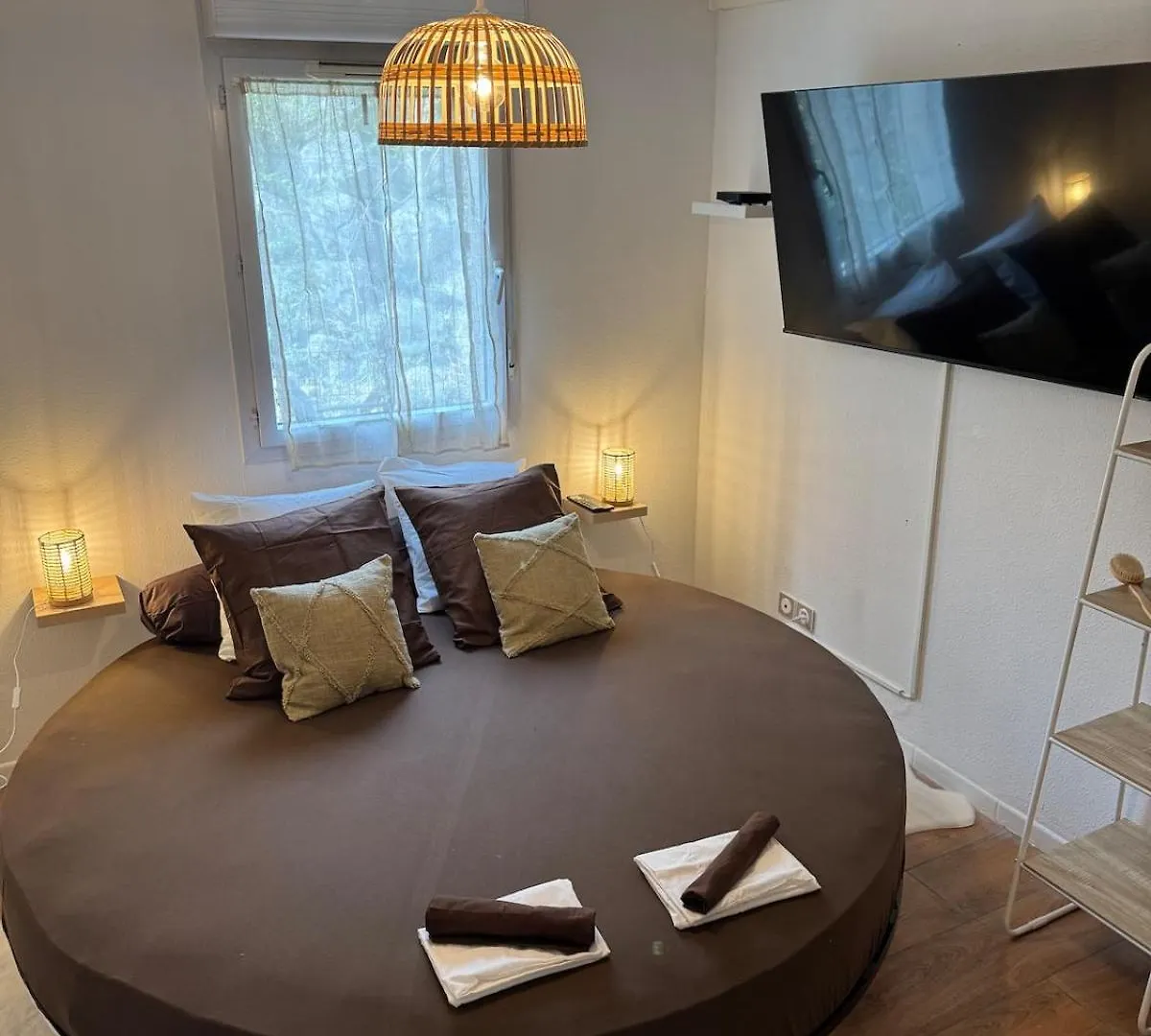 Apartment T2, Balneo, Sauna, Lit Rond, Jeux Arcades, Parking Tournefeuille France